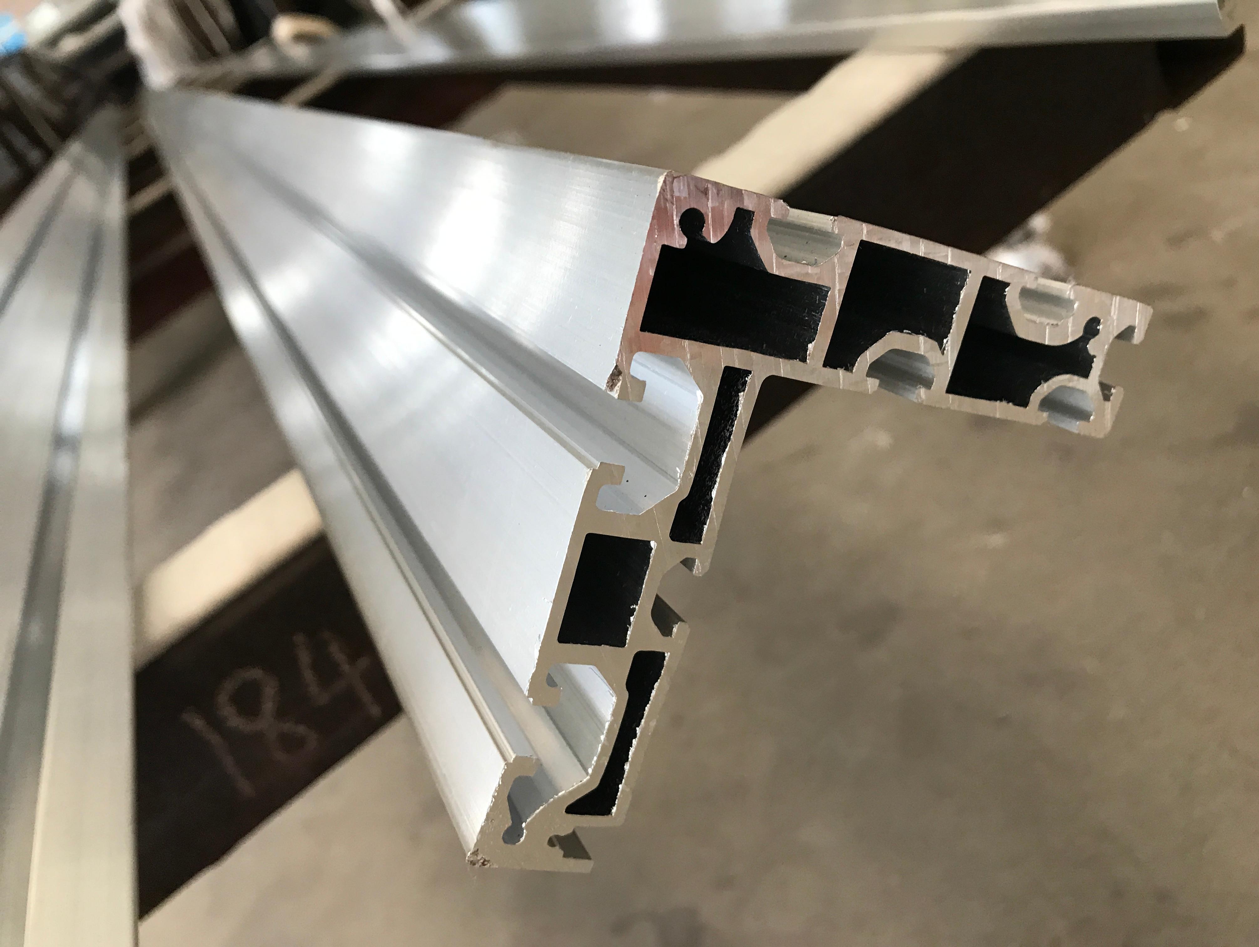 廠(chǎng)家定制現(xiàn)模8090直角拐彎鋁型材